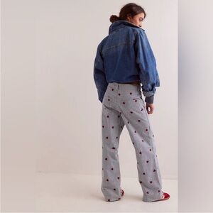 NWT Free People We the Free Bugged Out Embroidered Straight Jeans Size 27